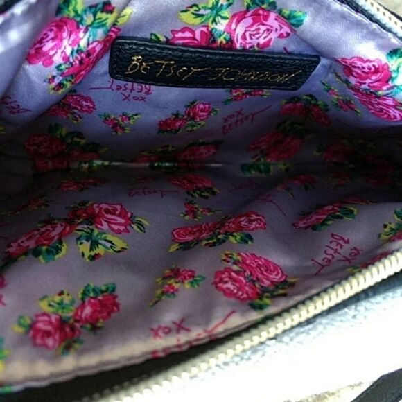 Betsey Johnson Cheetah Pattern Purse - Picture 5 of 5